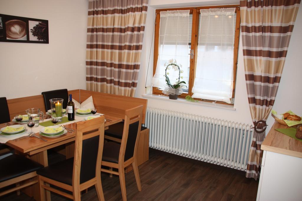 Gaestehaus Neuhauser Zell am Ziller Habitación foto