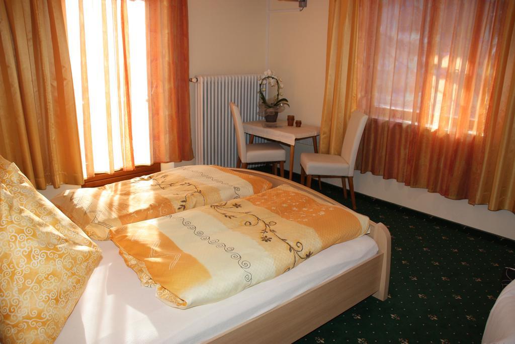 Gaestehaus Neuhauser Zell am Ziller Habitación foto
